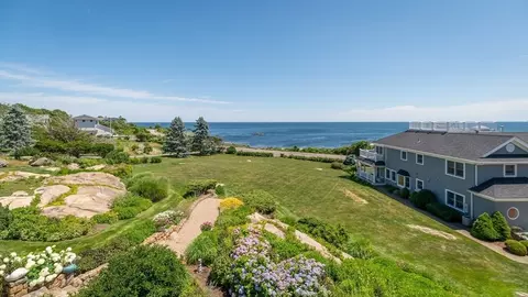 70 Grapevine Rd #B, Gloucester, MA 01930 photo 2