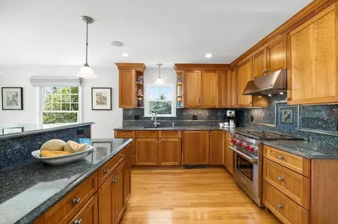 70 Grapevine Rd #B, Gloucester, MA 01930 photo 10
