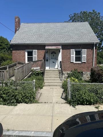 130 Clare Ave, Hyde Park, MA 02136