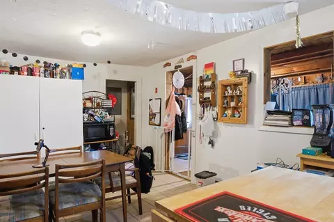 Dining - 8 Second St, Sutton, MA 01590 photo 1 of 1