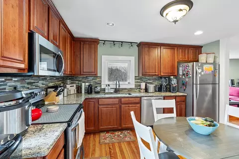 78 Main St, Upton, MA 01568 photo 18