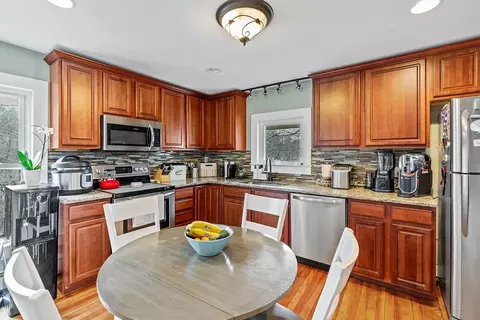 78 Main St, Upton, MA 01568 photo 17