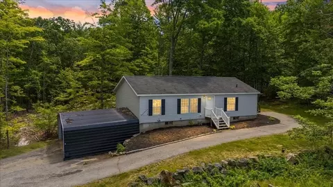 98 Hurricane Rd, Belmont, NH 03220
