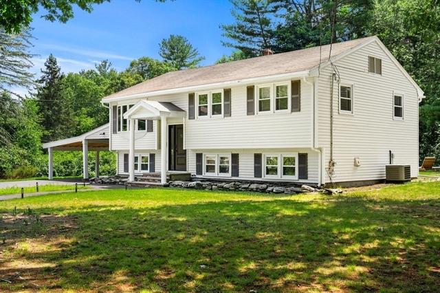 15 Weathervane Rd, Billerica, MA 01821