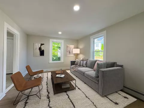 Living - 130 Centennial Ave, Gloucester, MA 01930 photo 3 of 4