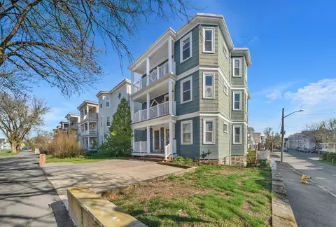 154 Fellsway W #3, Medford, MA 02155