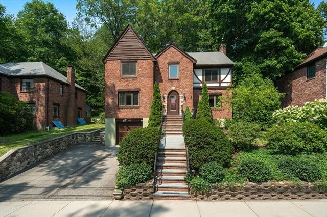 142 Beverly Rd, Chestnut Hill, MA 02467