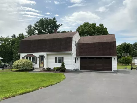 Exterior - 75 White St, Raynham, MA 02767 photo 2 of 7