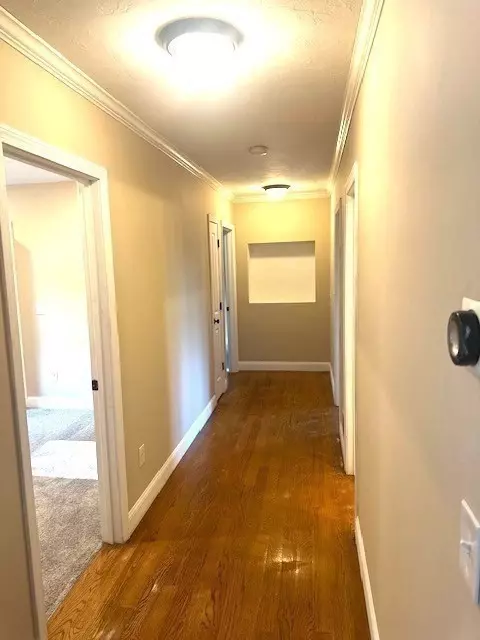 Entry Way - 34 Carpenter Ave, Worcester, MA 01605 photo 8 of 8