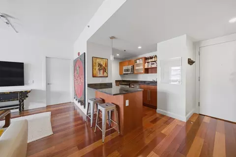 17 Otis St #701, Cambridge, MA 02141