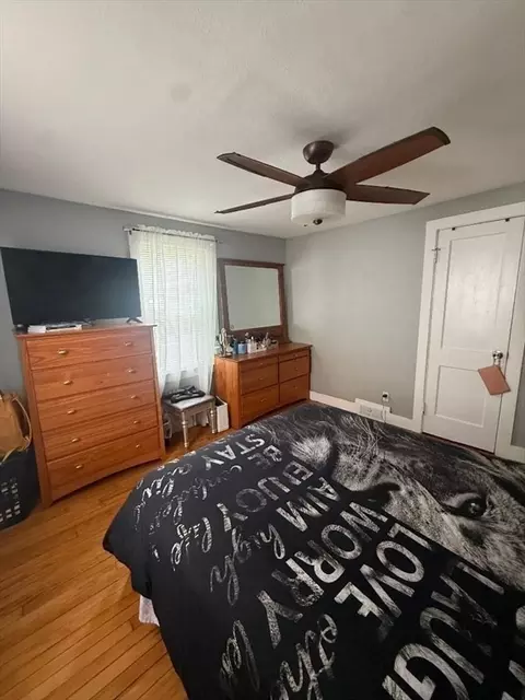 Bedroom - 66 Powell Ave, Springfield, MA 01119 photo 4 of 6