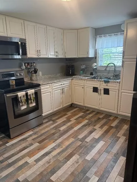 Kitchen - 66 Powell Ave, Springfield, MA 01119 photo 1 of 3
