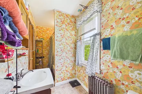 Bath - 15 Sales St, Fall River, MA 02724 photo 1 of 2