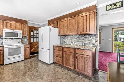 Kitchen - 8 Richardson Cir, Easthampton, MA 01027 photo 5 of 5