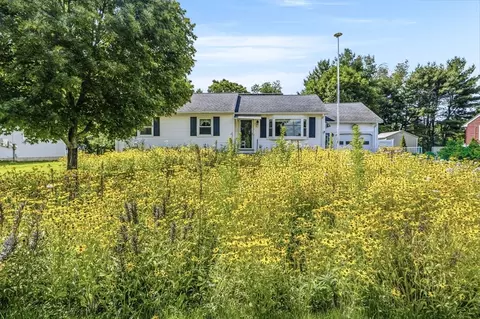 Exterior - 8 Richardson Cir, Easthampton, MA 01027 photo 2 of 7