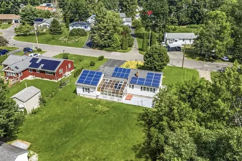 View/Area - 8 Richardson Cir, Easthampton, MA 01027 photo 5 of 6
