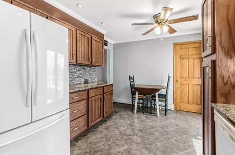 Kitchen - 8 Richardson Cir, Easthampton, MA 01027 photo 4 of 5