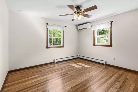 Bedroom - 8 Richardson Cir, Easthampton, MA 01027 photo 3 of 4