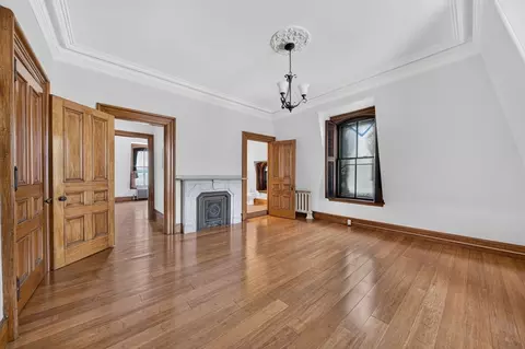 Living - 533 Locust St #8, Fall River, MA 02720 photo 1 of 1