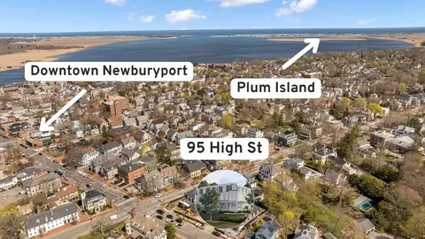 95 High St #3, Newburyport, MA 01950
