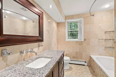 Bath - 159 High Plain Rd, Andover, MA 01810 photo 1 of 3