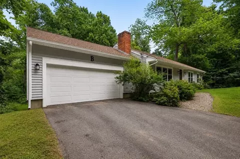 Exterior - 159 High Plain Rd, Andover, MA 01810 photo 3 of 8