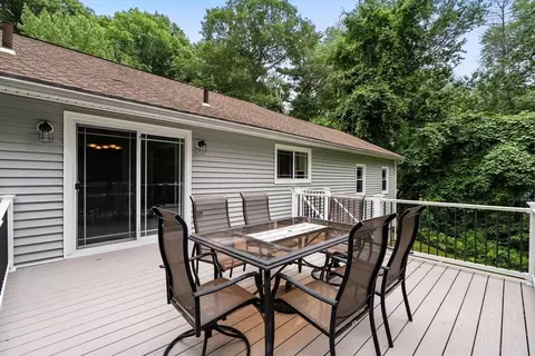 Exterior - 159 High Plain Rd, Andover, MA 01810 photo 4 of 8