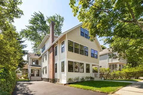 48 Mt Vernon St, Arlington, MA 02476