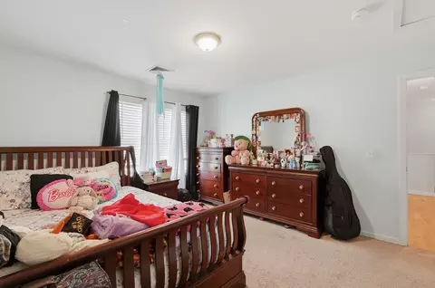 Bedroom - 414 Bay St, Fall River, MA 02724 photo 5 of 9