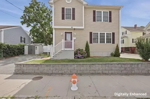 414 Bay St, Fall River, MA 02724