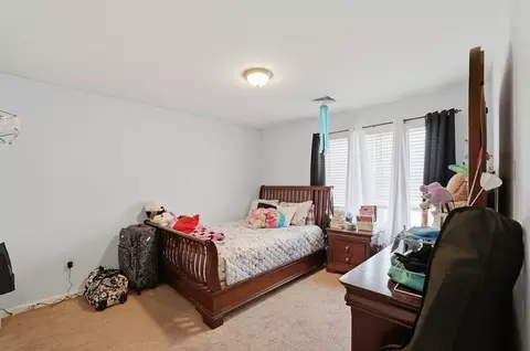 Bedroom - 414 Bay St, Fall River, MA 02724 photo 4 of 9