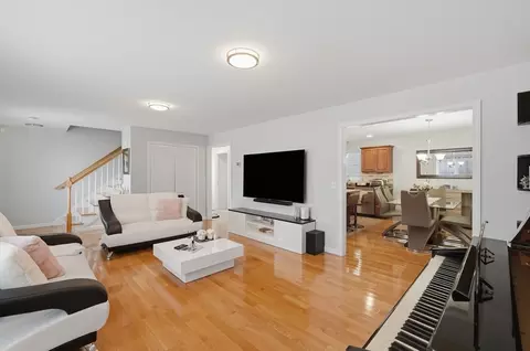 Living - 414 Bay St, Fall River, MA 02724 photo 1 of 4