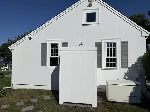 Exterior - 4 Onset Ave, Buzzards Bay, MA 02532 photo 4 of 4
