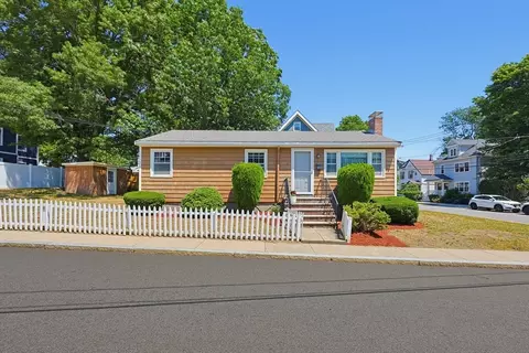 10 Meyer St, Roslindale, MA 02131