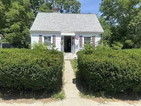 22 Hanson Ave, Walpole, MA 02081