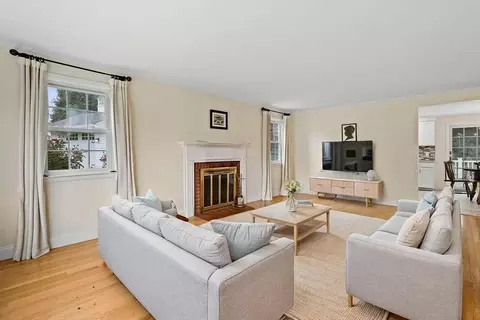 Living - 52 Cecile Dr, Chicopee, MA 01020 photo 1 of 5
