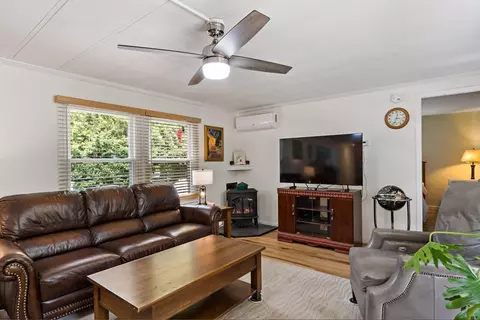 Living - 193 Pine View Ter, Wareham, MA 02576 photo 2 of 2
