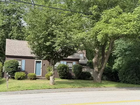 32 River Rd, Andover, MA 01810
