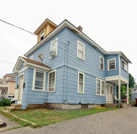 544 Concord St, Lowell, MA 01852