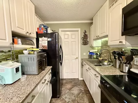 Kitchen - 66 Barrison St, Springfield, MA 01109 photo 3 of 3
