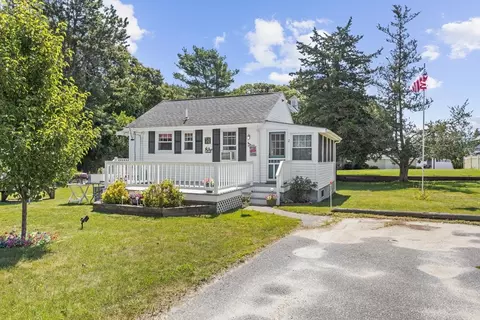 2 Stone Dr, Wareham, MA 02571