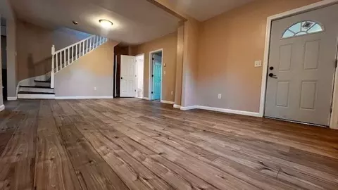 Living - 81 Mccarthy Ave, Chicopee, MA 01020 photo 1 of 6