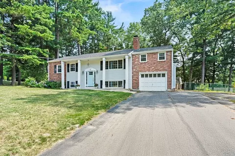 4 Jimmy St, Franklin, MA 02038