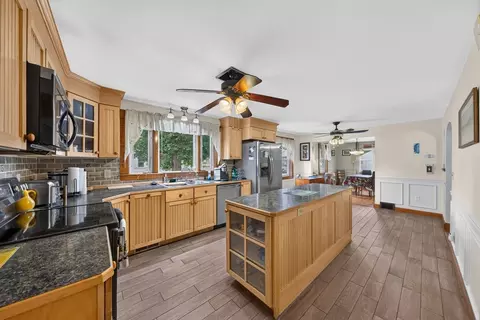 Kitchen - 504 Twichell St, Athol, MA 01331 photo 3 of 4