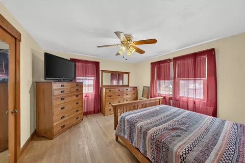 Bedroom - 504 Twichell St, Athol, MA 01331 photo 1 of 6