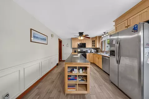 Entry Way - 504 Twichell St, Athol, MA 01331 photo 1 of 4