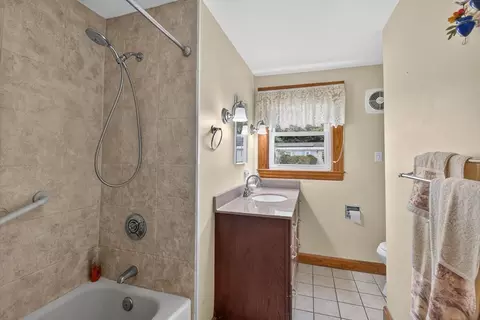 Bath - 504 Twichell St, Athol, MA 01331 photo 2 of 4