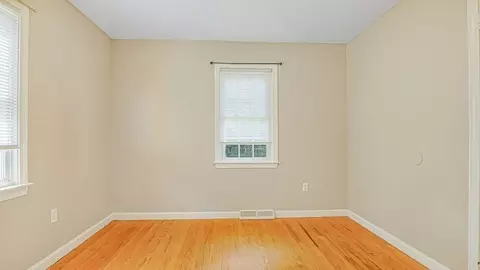 128 W Canton Cir, Springfield, MA 01104 photo 15