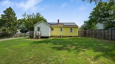 128 W Canton Cir, Springfield, MA 01104 photo 38