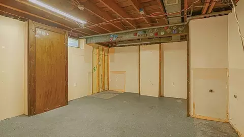 128 W Canton Cir, Springfield, MA 01104 photo 27